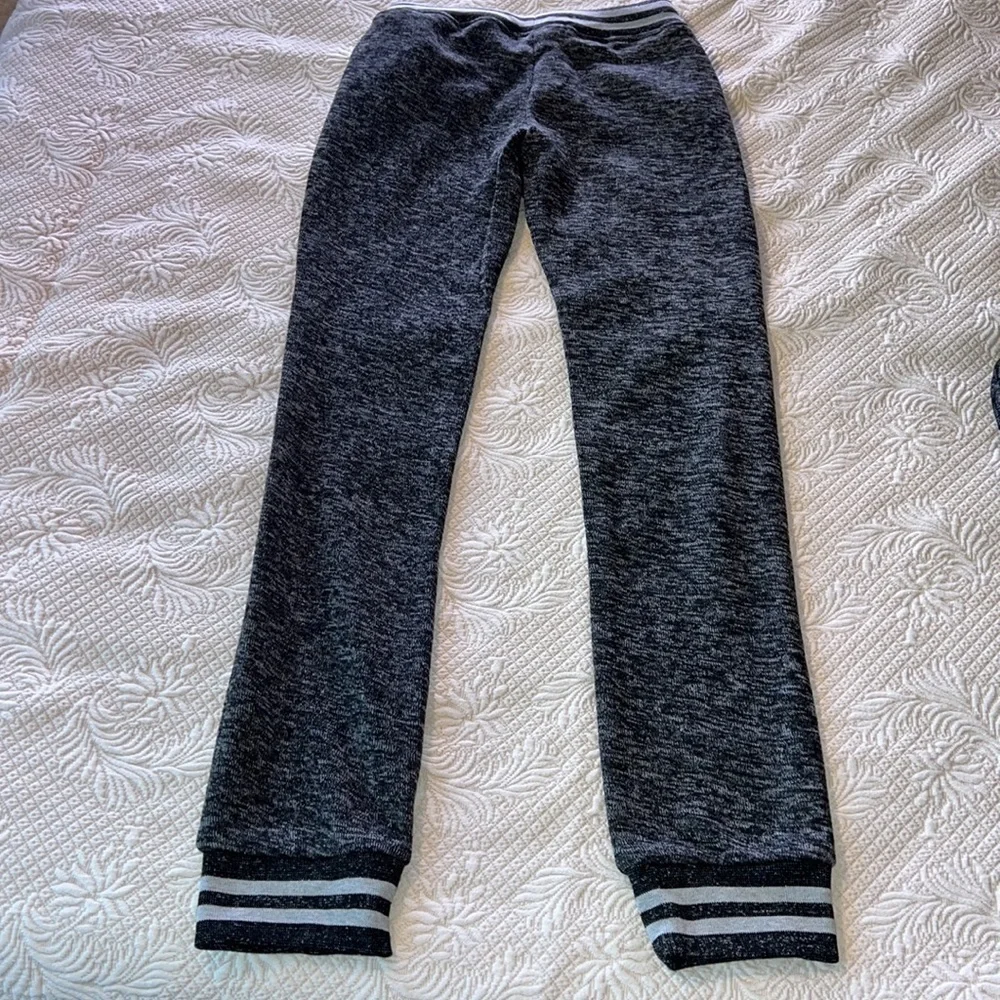 🔥JUNIOR’S MELANGE, FAUX SHERPA LINED HOODIE AND JOGGER SET SIZE SMALL